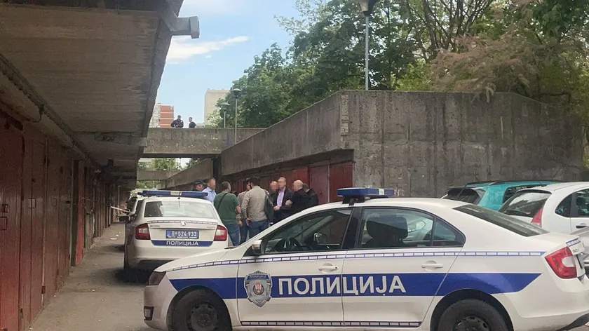 Novi Beograd Cinayeti: Kimliği Belirsiz Katil Kaçarken Mağazaya Girip Saldırdı