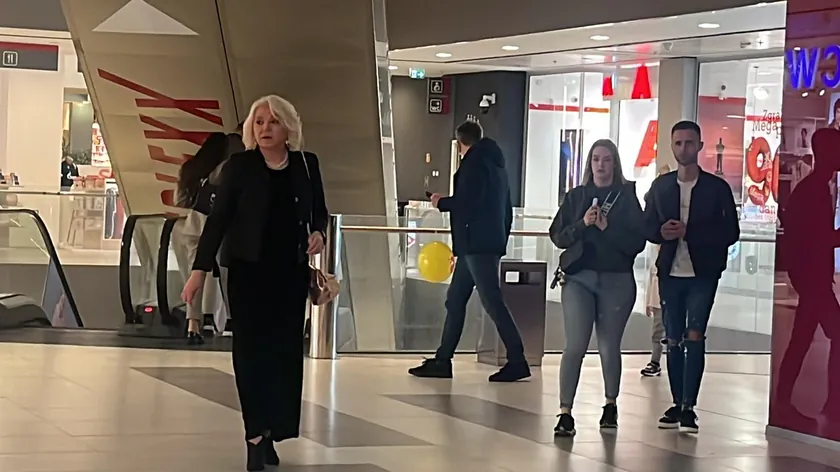 Ünlü Sırp aktris Mirjana Karanović 20 yıl genç bir koleğiyle yaşadığı aşkını itiraf etti.
