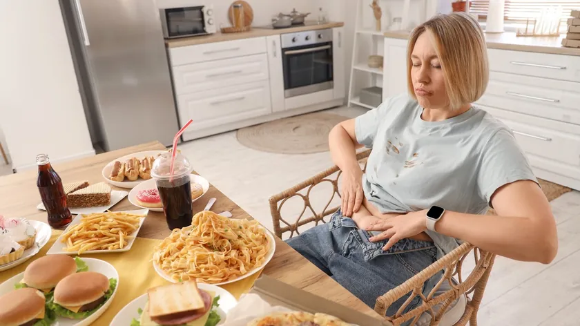 Sırbistan'dan Uzmanlar Tatil Döneminde Aşırı Yeme ve Safra Atakları Riskine Dikkat Çekti