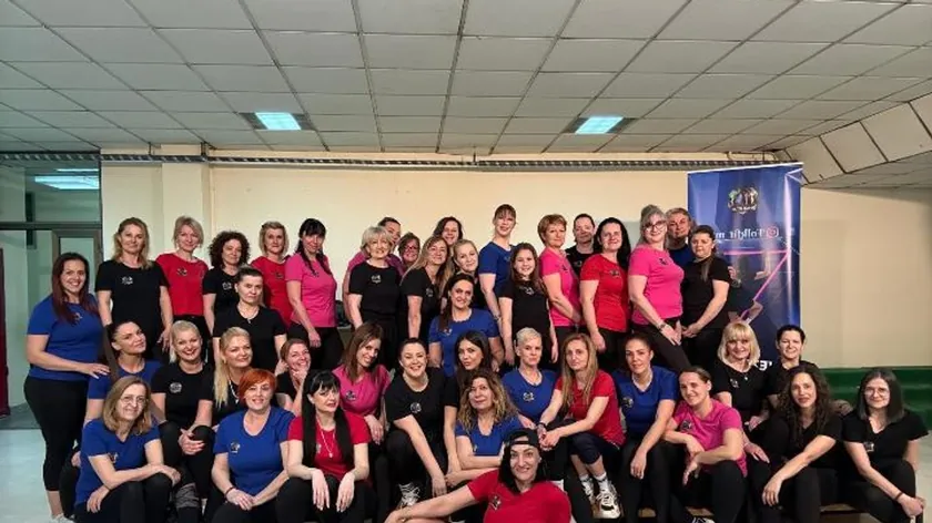 Sırbistan'ın Čačak Kenti Geleneksel Müzikle Dans ve Fitnessı Birleştiriyor