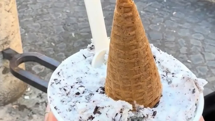 İtalya'nın Başkenti Roma'da Turist Dondurma Aldatmacasına Maruz Kaldı