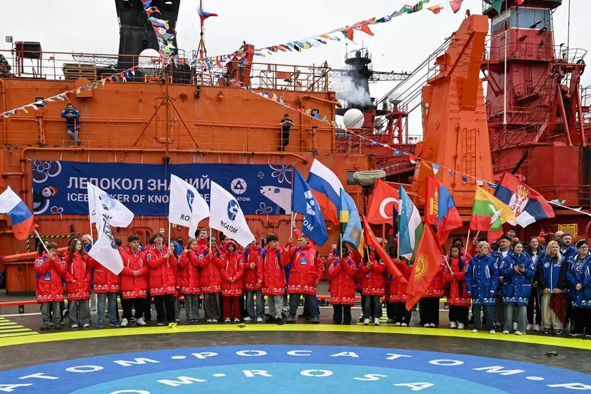 Sırp bir öğrenci Kuzey Kutbu'nda "Ledolomac Znanja" ekspedisyonunda yer aldı.