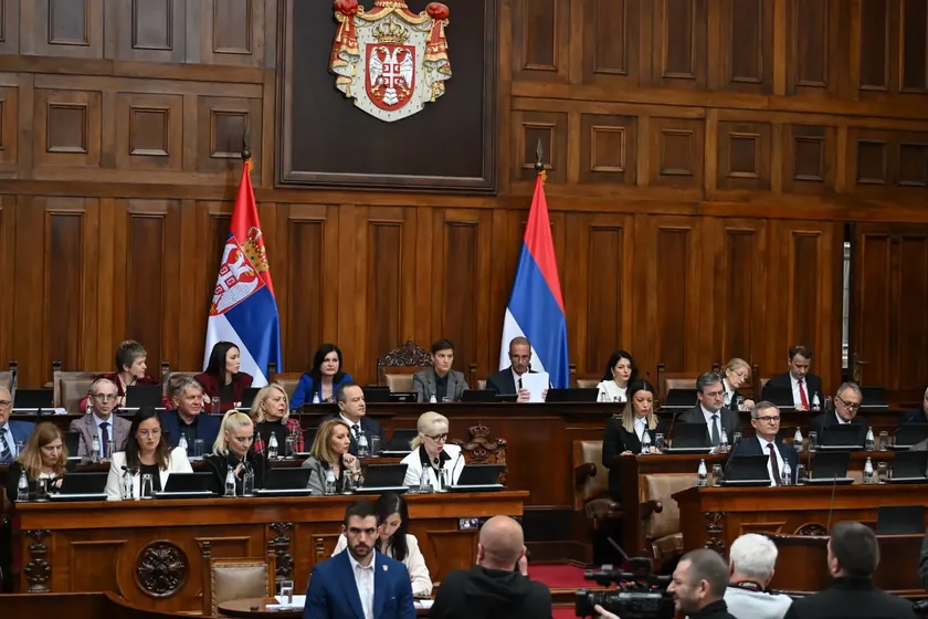 Sırbistan Meclisi Bahar Oturumu Devam Ediyor: Önemli Yasa Tasarıları Gündemde