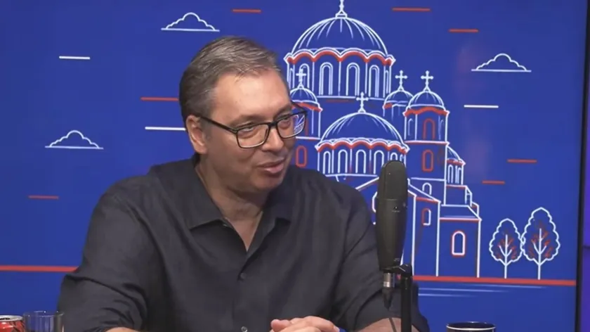 Sırbistan Cumhurbaşkanı Vučić Radio Belgrad'da 2008 Protestolarını ve Siyasi Ortamı Açıkladı