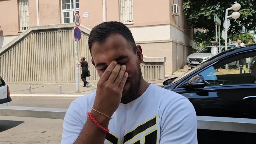 Sırp tiktok kralı ve eski yarışmacısı Neca Laziç'in ailesi, Smederevo kasabasında şiddetli bir saldırıya uğradı.