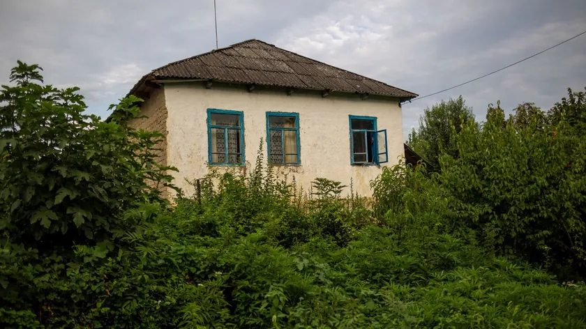 Eski Türk geleneklerinde evlerin giriş kapısı sadece bir geçiş yolu değildi.