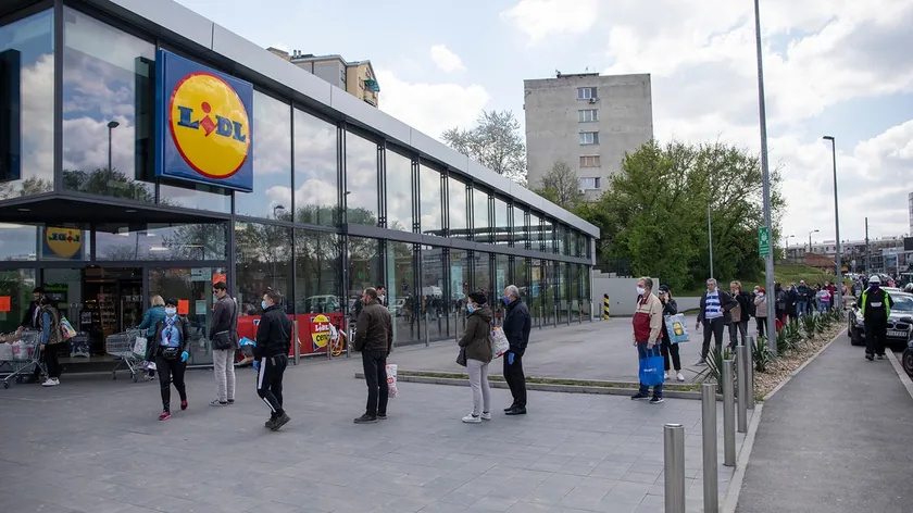 Karadağ vatandaşları Lidl heyecanıyla Hırvatistan'a alışveriş turları düzenliyor