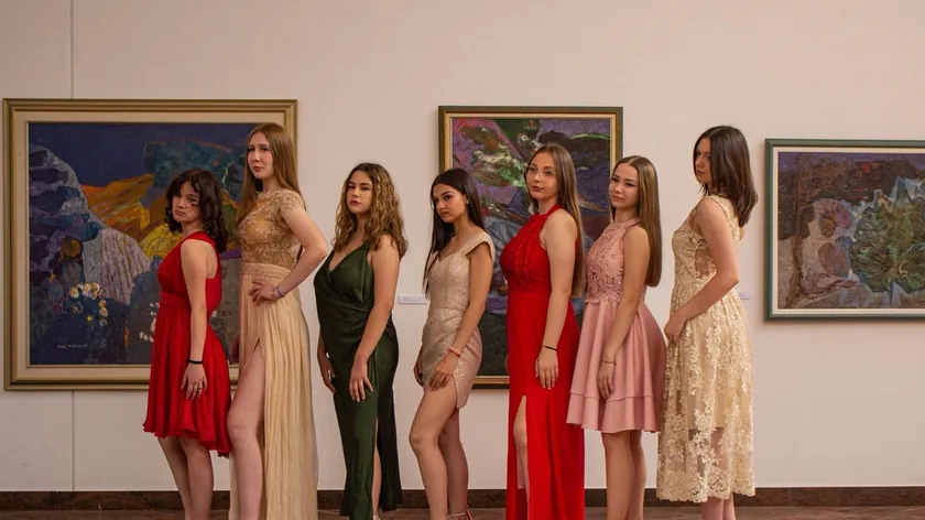 Sırbistan'ın Niş Kentinde "Herkes İçin Mezuniyet" İle Yardım Kampanyası Düzenleniyor