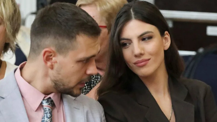 Sırp oyuncu Miloş Biković'in sevgilisi Ivana Malić, sosyal medyada paylaştığı bir fotoğrafla dikkat çekti.