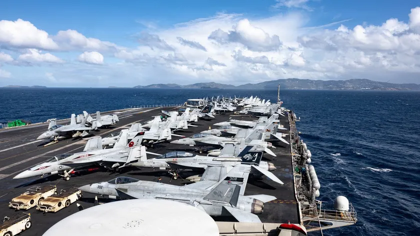 ABD'nin dev uçak gemisi Orta Doğu'dan ayrıldı, bölgede tehlikeli boşluk bıraktı