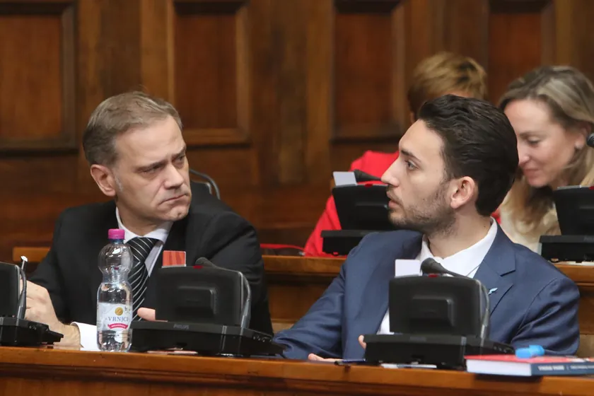 Avrupa Parlamentosu Misyonu Sırbistan’a Geliyor, Hükümette Sinirler Geriliyor