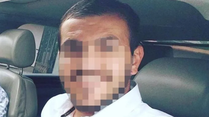 Sırbistan'ın Novi Pazar Kentinde Kamyon Devrildi Sürücü Ağır Yaralandı