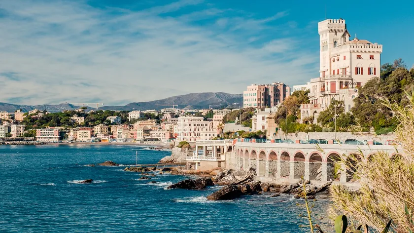 İtalya'nın En Büyük Orta Çağ Labirenti Cenova, Eşsiz Tarihiyle Turistleri Büyülüyor