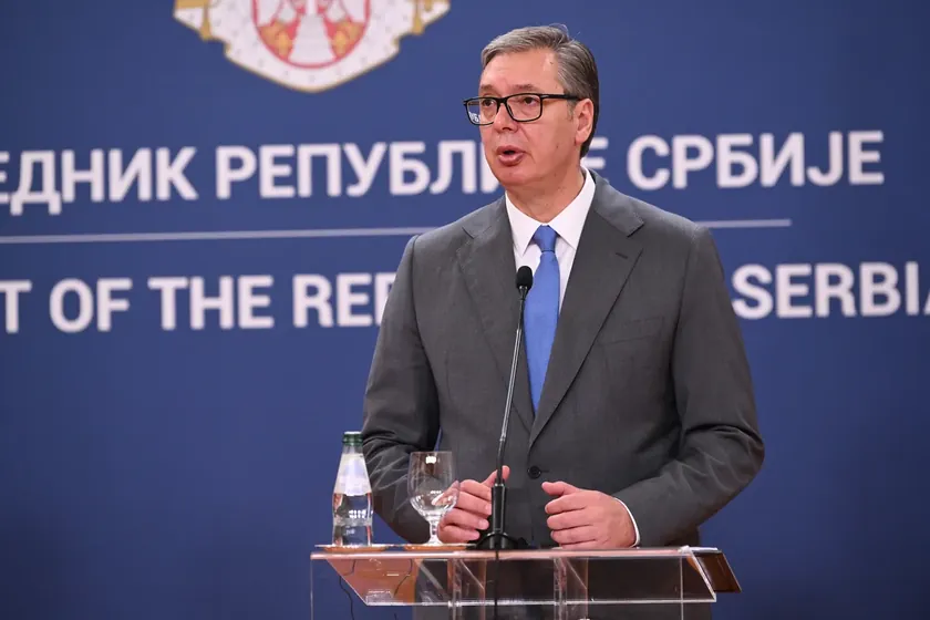 Sırpistan Cumhurbaşkanı Aleksandar Vučić'e "Hırsız Seçimler" İnkarı