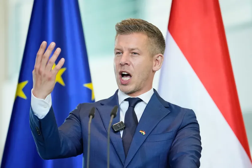 Peter MaÄar, Viktor Orban'ın Fides partisine karşı sert bir saldırı başlattı.