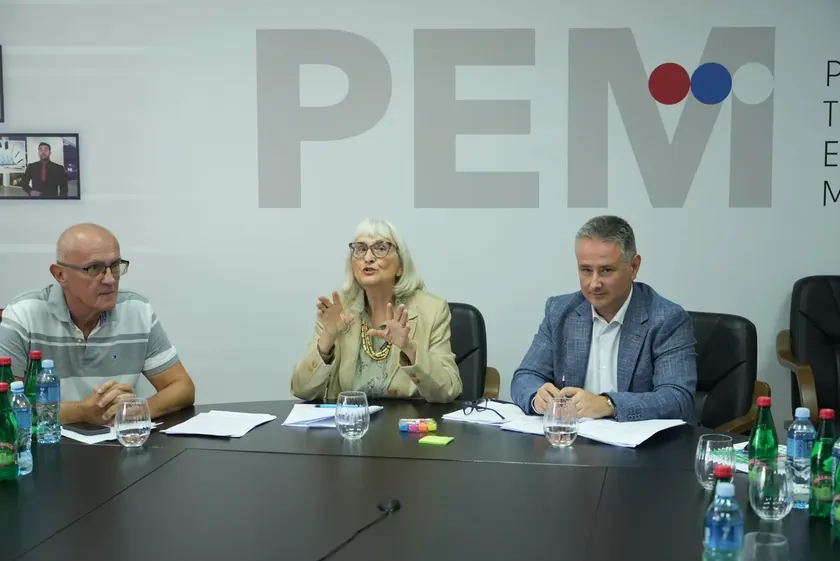 Sırbistan'ın Elektronik Medya Düzenleyici Kurulu (REM) Başkanı yeniden seçilemedi.