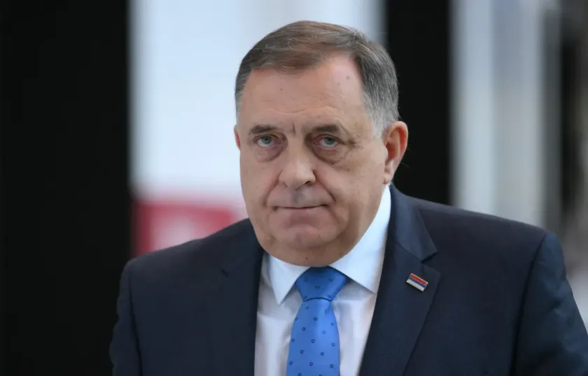 Dodik, yeni seçim sistemi hakkında "kesin bir çöküş" uyarısı yaptı.