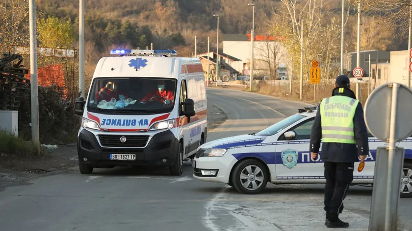 Sırbistan'da bir trafik kazası sonucu bir adam kalp krizi geçirdi.