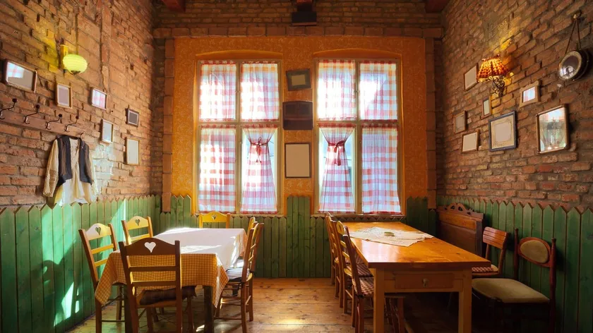 Zemun'da zamrümüş fiyatlarla bir kafe!