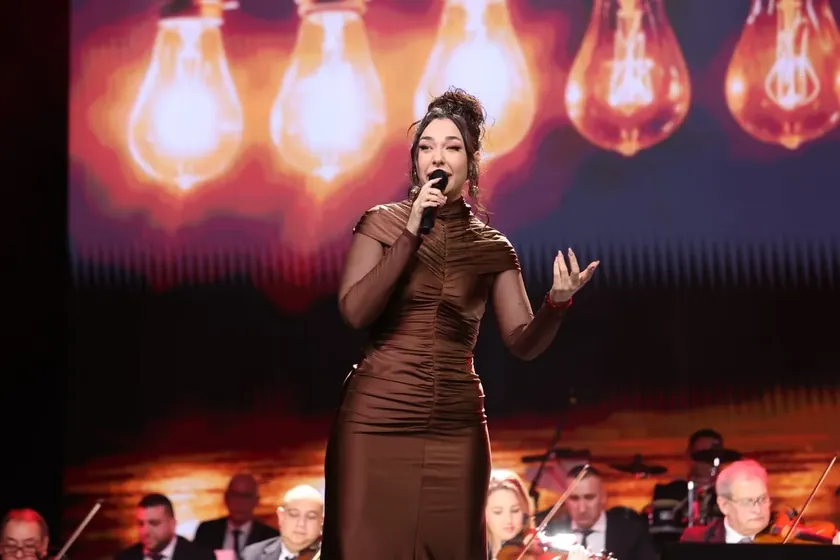 Sırbistan'da Silvana Armenulić ve Toma Zdravković anma konseri dinleyicileri derinden etkiledi.