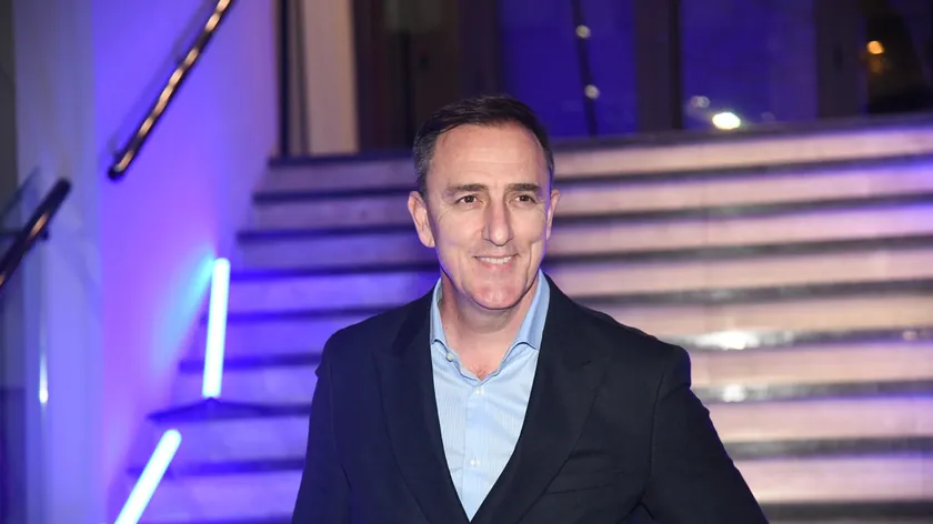 Sırp şarkıcısı Sergej Ćetković'in yeni albümünde dünya çapında ünlü bir baterist yer alıyor.