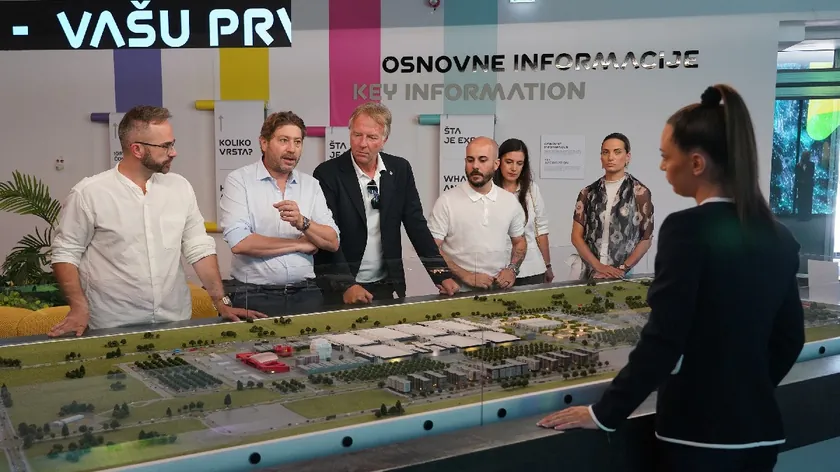 San Marino Turizm Bakanı Federiko Pedini Amati, Expo 2027'nin hazırlandığı yer olan Plejgraund'u bulunmuştur.