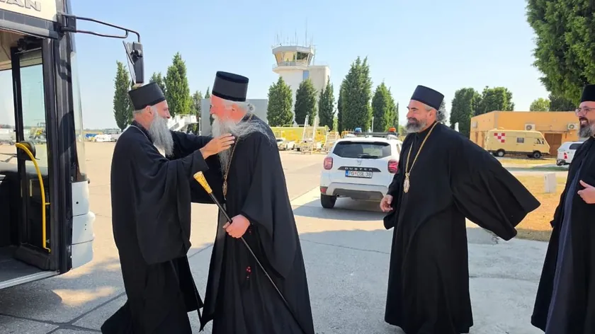Sırp Patriarşi Porfirije Nikšić'te Saborni Hram Svetog Vasilija Ostroškog'da vardi.