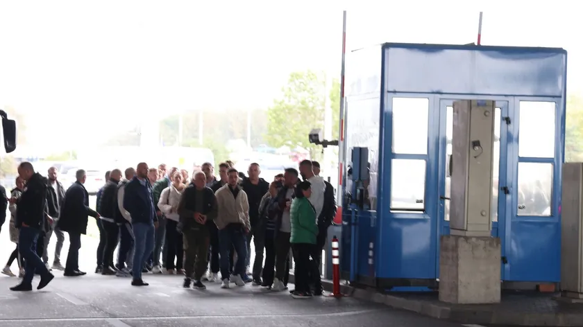 Sırbistan Vatandaşları AB Sınırlarında Yeni EES Sistemi Nedeniyle Yoğunluk Bekliyor