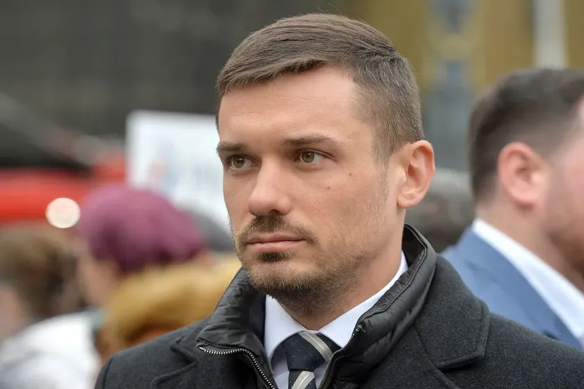 Sırbistan'da PIO Fonu Direktörü Kamu Kaynaklarını İsraf Etmekle Suçlanıyor