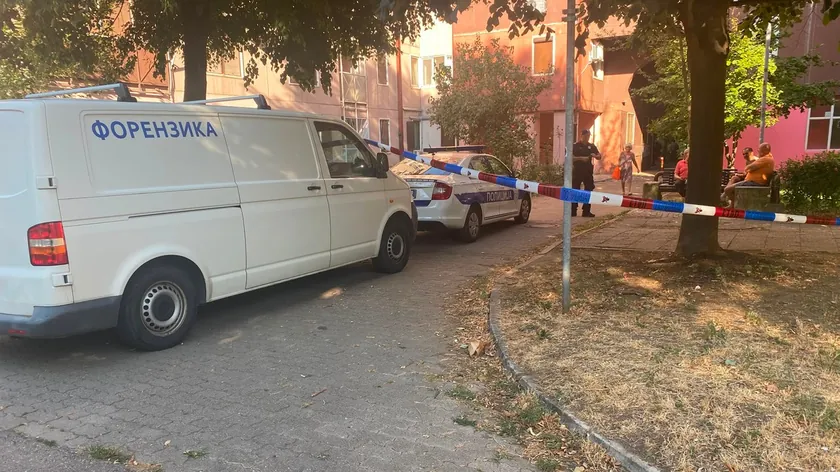 Sırbistan'ın Bežanijska Kosi semtinde bir evde bulunan ve birbirini öldüren iki kardeşin cesetleri bulundu.