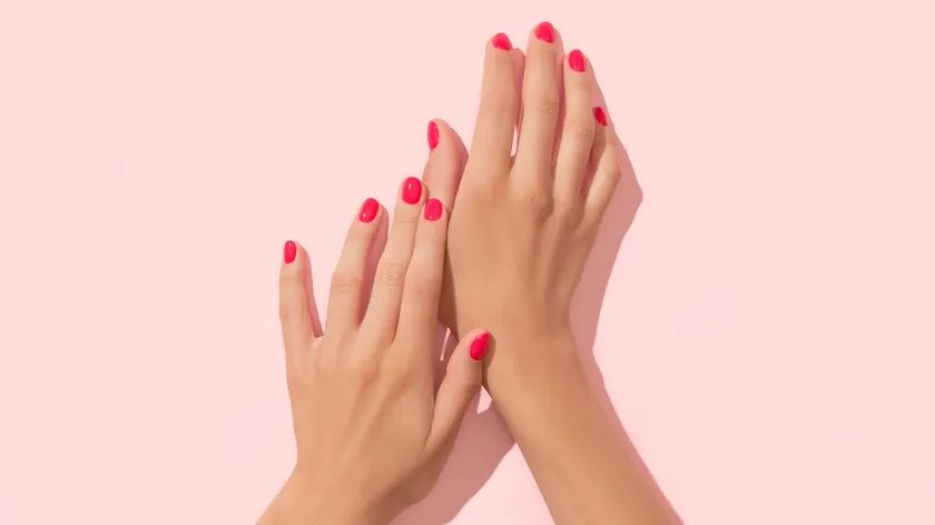 Ellerdeki Kızarıklık, Titreme ve Uyuşma Ciddi Hastalıkların İşaretçisi Olabilir