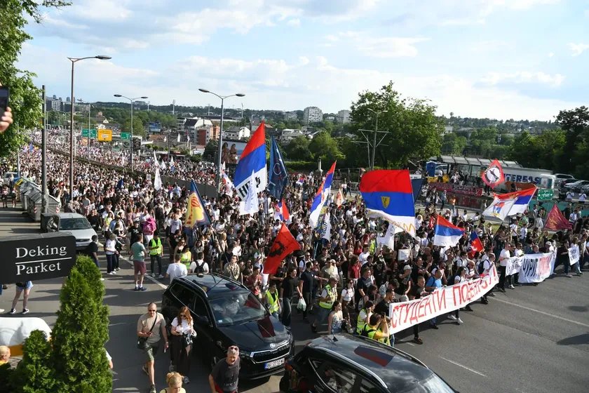 Sırbistan'da öğrenci protestoları ve büyük toplantılar planlanıyor Öğrenciler seçimler öncesine kadar harekete geçmeyi düşünüyor