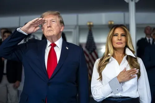 Donald Trump ve vezi ile ilgili yeni görüntüler yeniden gündemde.