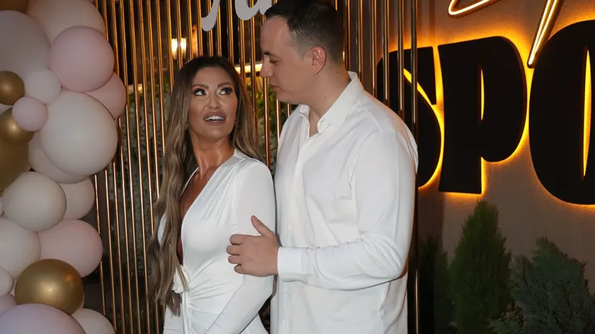 Pink TV sunucusu Ana Radulović Mirčeta Radulović ile boşanması hakkında konuştu.