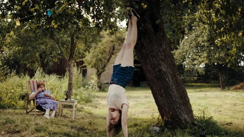 Alman Oscar adayı "Zvuk pada" filmi yerel sinemalarda gösterime giriyor