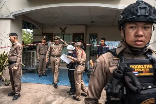Sırbistan'da bir okulda yaşanan katile saldırıda en az altı kişi öldü, on beş kişi yaralandı.
