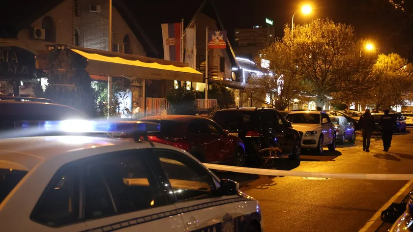 Sırbistan Belgrad Mirijevo'daki bahis bürosunda silahlı saldırıda iki çalışan yaralandı