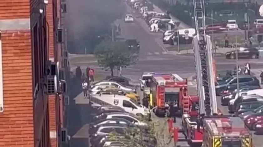 Sırbistan Novi Sad'da Daire Yangını Çıktı, İtfaiye Ekipleri Harekete Geçti