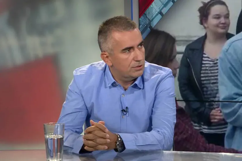 Filozofik Fakültesi Dekanı Danijel Sinani saldırı hakkında açıklama yaptı.