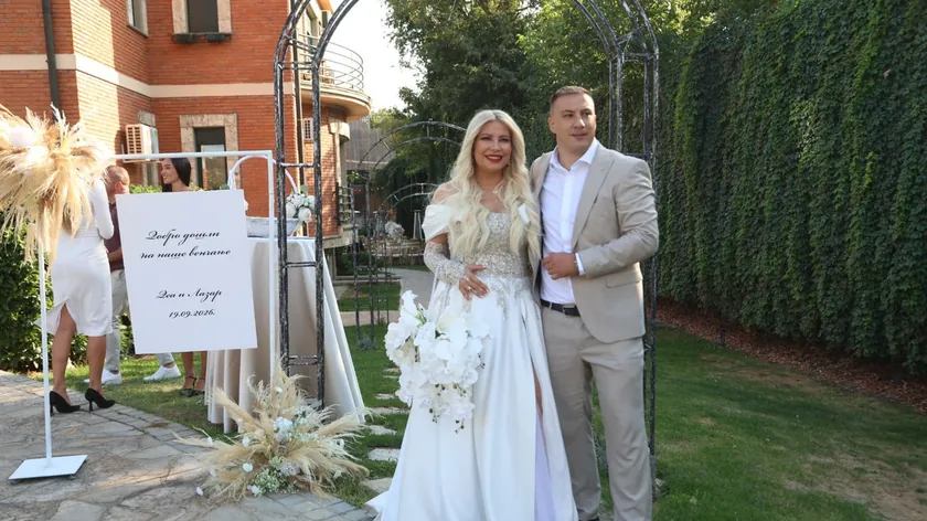 Dea Đurđević ve veliağının villa'sına geldi