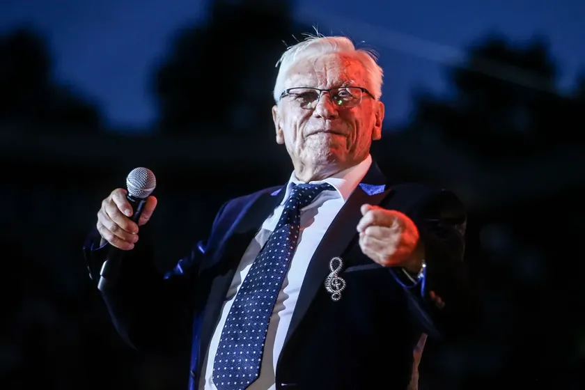 Sırp sanatçısı Milan Radosavljević'in Taşmajdan'da üçüncü konserti büyük ilgi gördü.