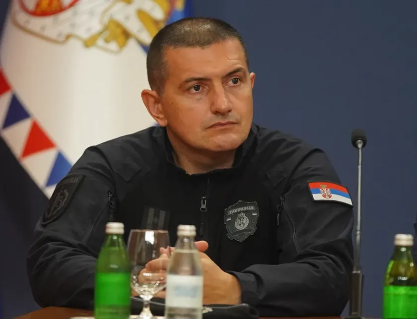 Sırbistan'daki büyük protestoda ses olayı soruşturması sürüyor: LRAD cihazı tartışılıyor