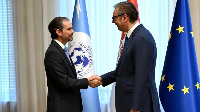 Sırbistan Cumhurbaşkanı Aleksandar Vucic, Interpol Genel Sekreteri Urquiza ile bir araya geldi