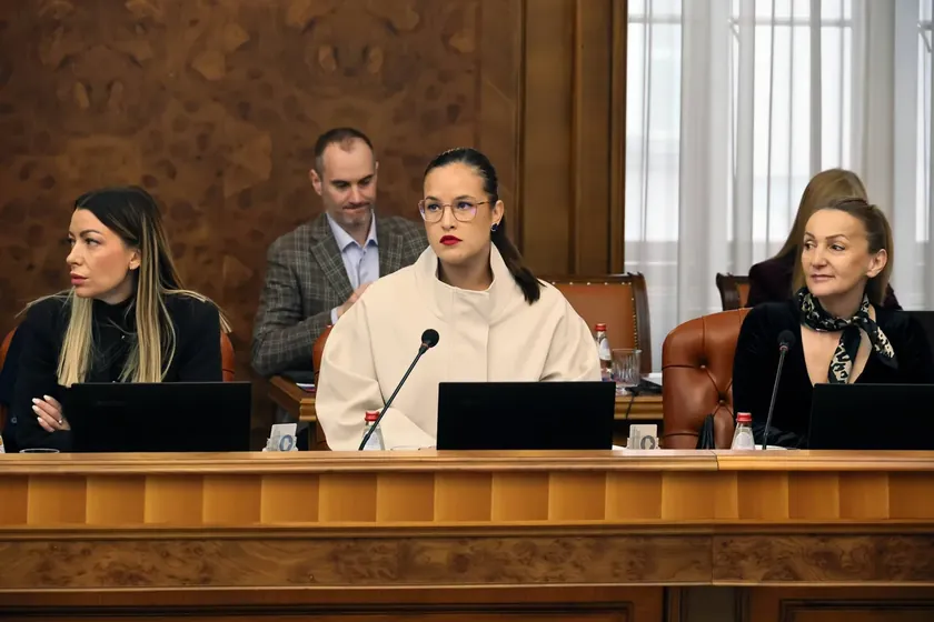 Sırbistan'da Çevre Bakanı Pavkov'un derneğine kamu kasasından milyonlarca dinar aktarıldığı iddiası