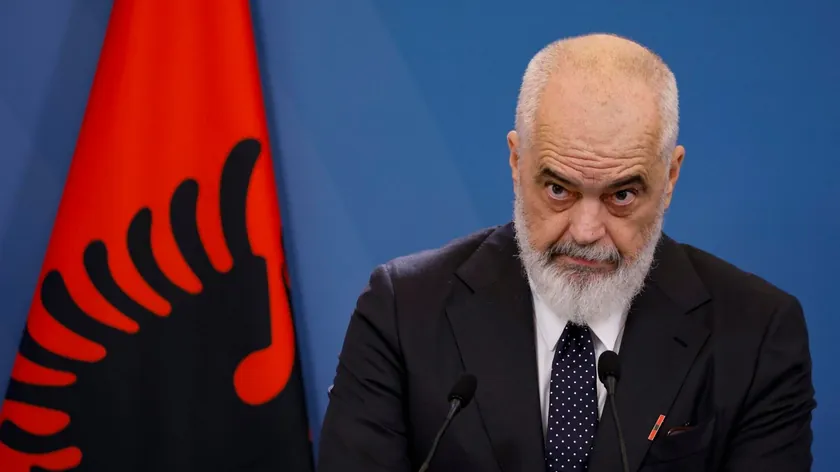 Sırbistan yetkilileri, Arnavutluk Başbakanı Edi Rama'nın Kosova ve kaynaklarının Sırbistan'a ait olmadığını söylemesi üzerine sert bir tepki verdi.