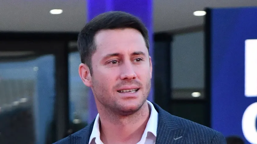 Sırp oyuncu Jovan Pantić ve odbojka yıldızı Maja Ognjenović arasındaki aşk hikayesi hızla yayılıyor.
