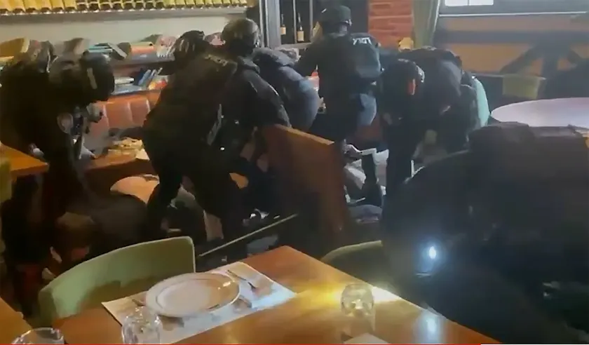 Belgrad'da Vračar Klanı'na Yakın Grup Tutuklandı: Şantaj ve Polise Saldırı Suçlaması