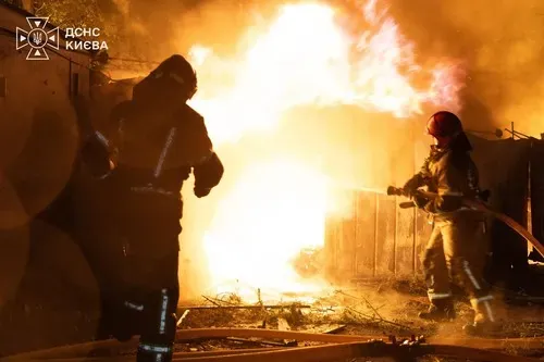 Kijev'de ve çevresinde Rus hava saldırılarında en az 13 ölü.