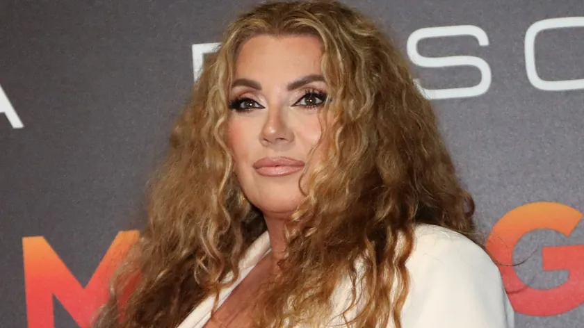 Folk şarkıcısı Indira Radić ailesiyle ilgili bir sır paylaştı "Bana evleneceğini söyledi"