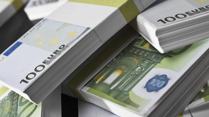 Sırbistan Merkez Bankası Mart Ayında Döviz Rezervlerinde Düşüş Kaydetti Ancak Altın Rezervleri Rekor Seviyede